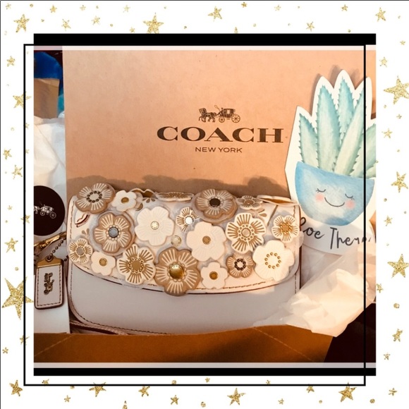 11/8 👜NEW👜Variety 👜 PURSE ARE UP (more to be posted - Picture 2 of 11